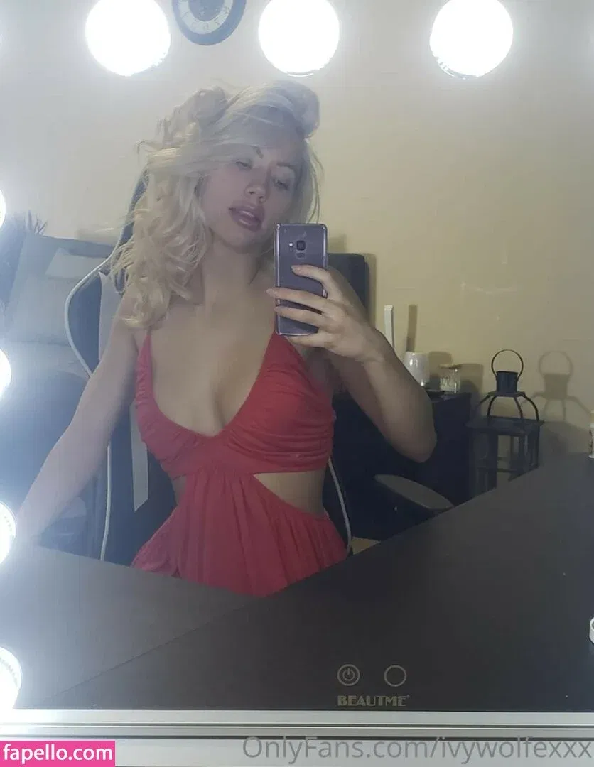 Ivy Wolfe / ivywolfesworld / officialivywolfe Onlyfans Photo Gallery 