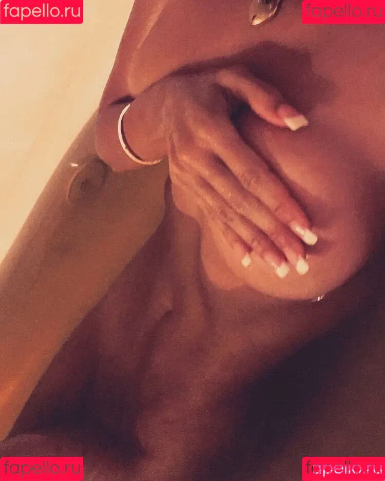 officialtrinitystclair / trinitystclair Onlyfans Photo Gallery 