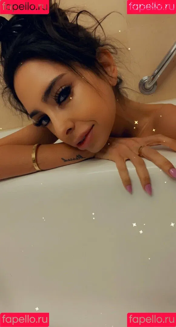 officialtrinitystclair / trinitystclair Onlyfans Photo Gallery 