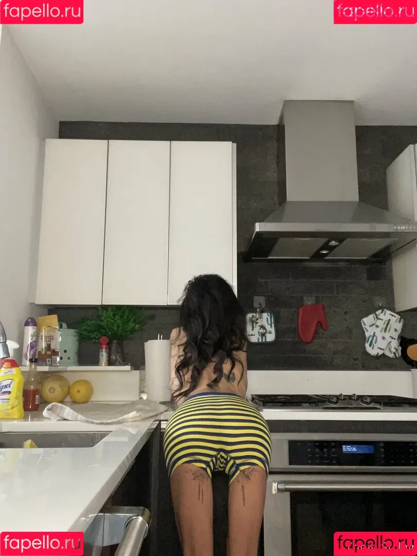 officialtrinitystclair / trinitystclair Onlyfans Photo Gallery 