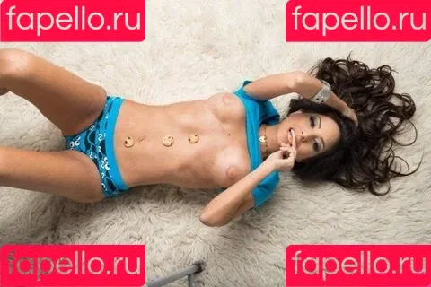 officialtrinitystclair / trinitystclair Onlyfans Photo Gallery 