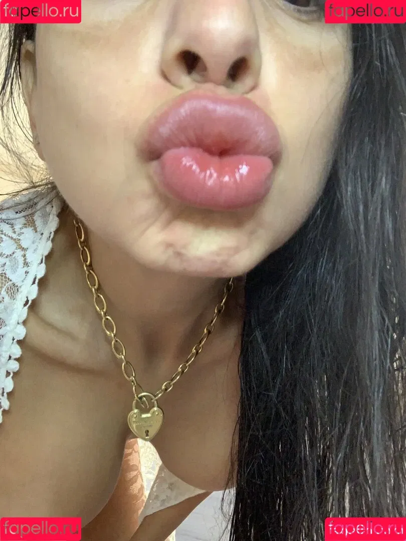 officialtrinitystclair / trinitystclair Onlyfans Photo Gallery 