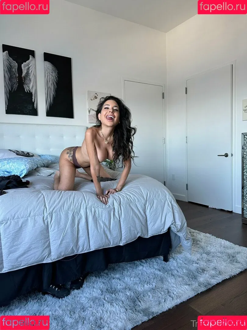 officialtrinitystclair / trinitystclair Onlyfans Photo Gallery 
