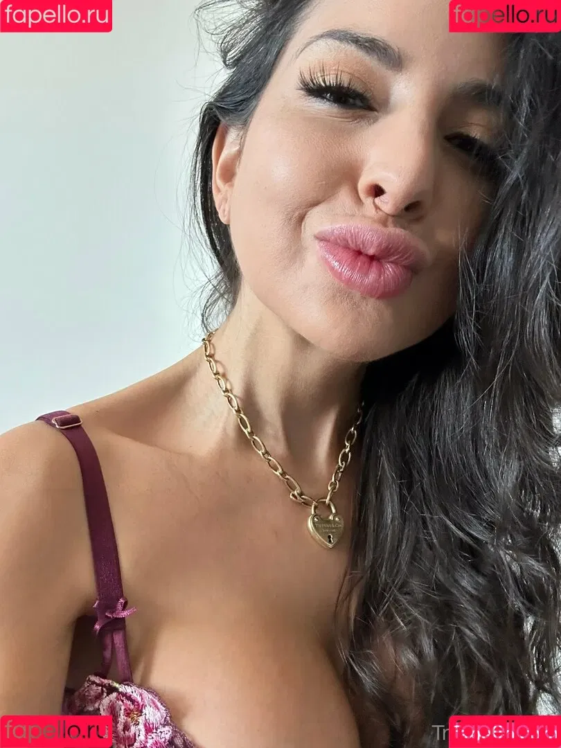 officialtrinitystclair / trinitystclair Onlyfans Photo Gallery 