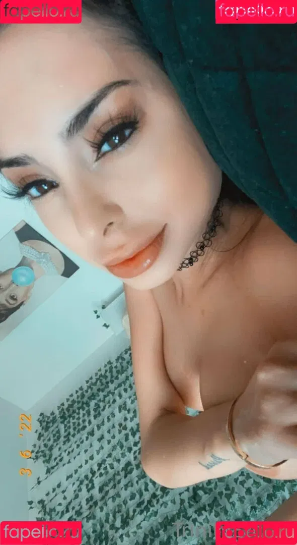 officialtrinitystclair / trinitystclair Onlyfans Photo Gallery 