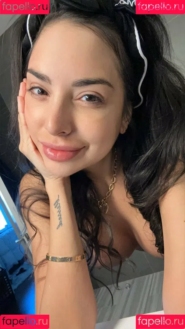 officialtrinitystclair / trinitystclair Onlyfans Photo Gallery 