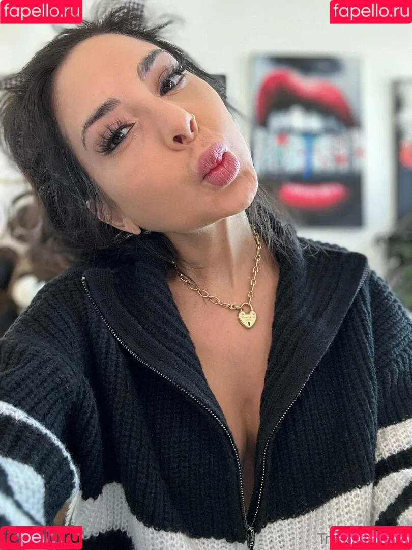 officialtrinitystclair / trinitystclair Onlyfans Photo Gallery 