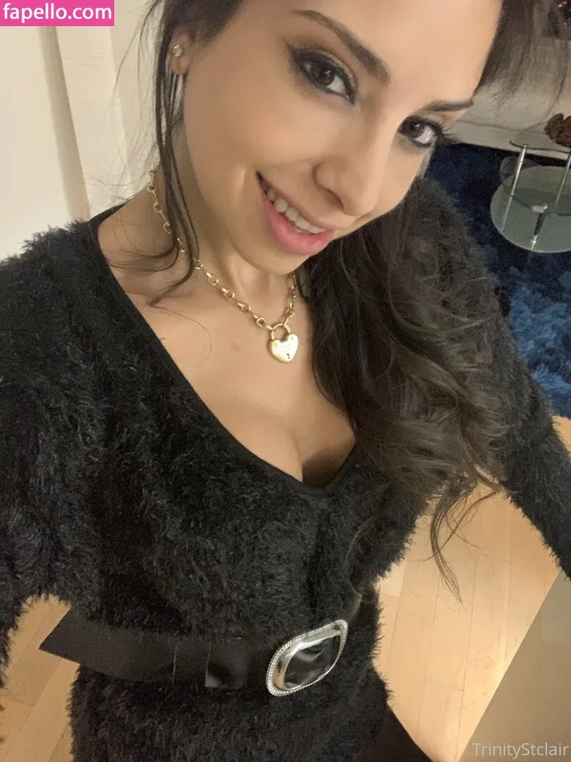 officialtrinitystclair / trinitystclair Onlyfans Photo Gallery 