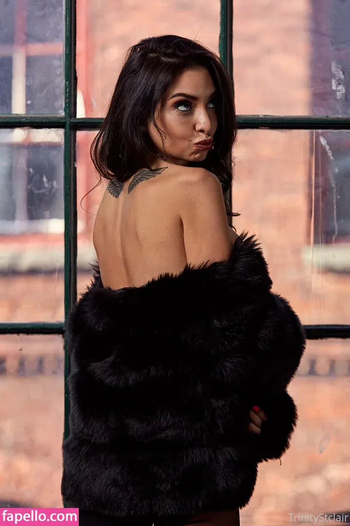 officialtrinitystclair / trinitystclair Onlyfans Photo Gallery 