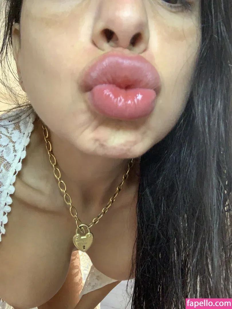 officialtrinitystclair / trinitystclair Onlyfans Photo Gallery 