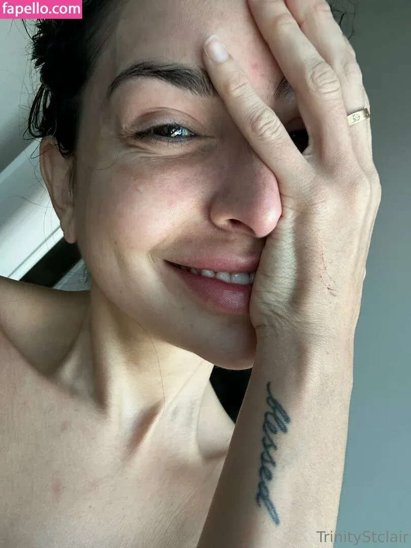 officialtrinitystclair / trinitystclair Onlyfans Photo Gallery 