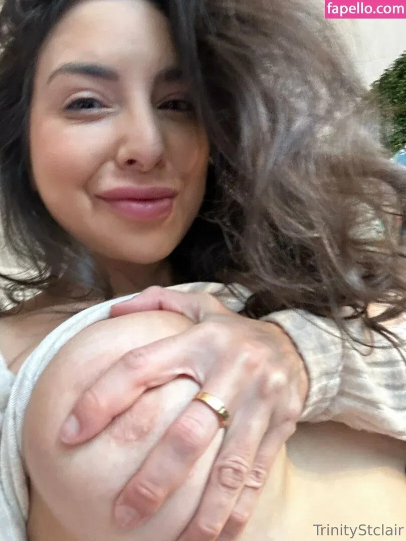 officialtrinitystclair / trinitystclair Onlyfans Photo Gallery 