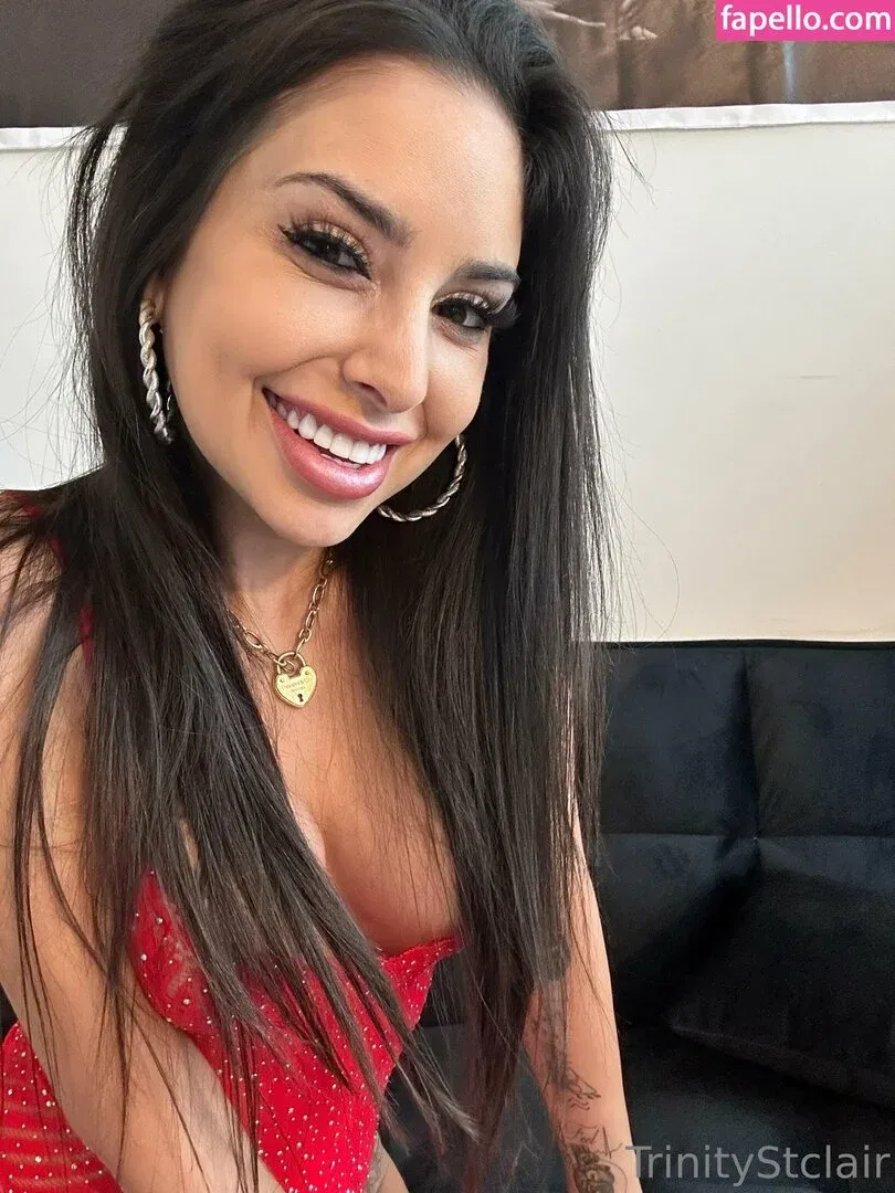 officialtrinitystclair / trinitystclair Onlyfans Photo Gallery 