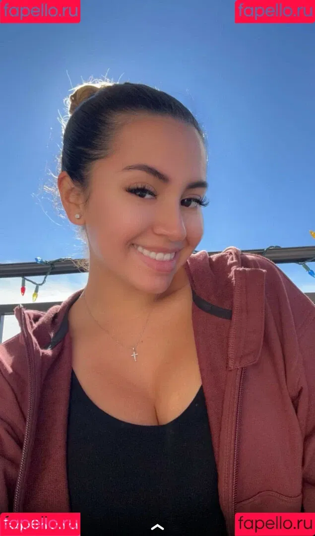 Janexy Sanchez / Social Media Post / janexysanchez Onlyfans Photo Gallery 