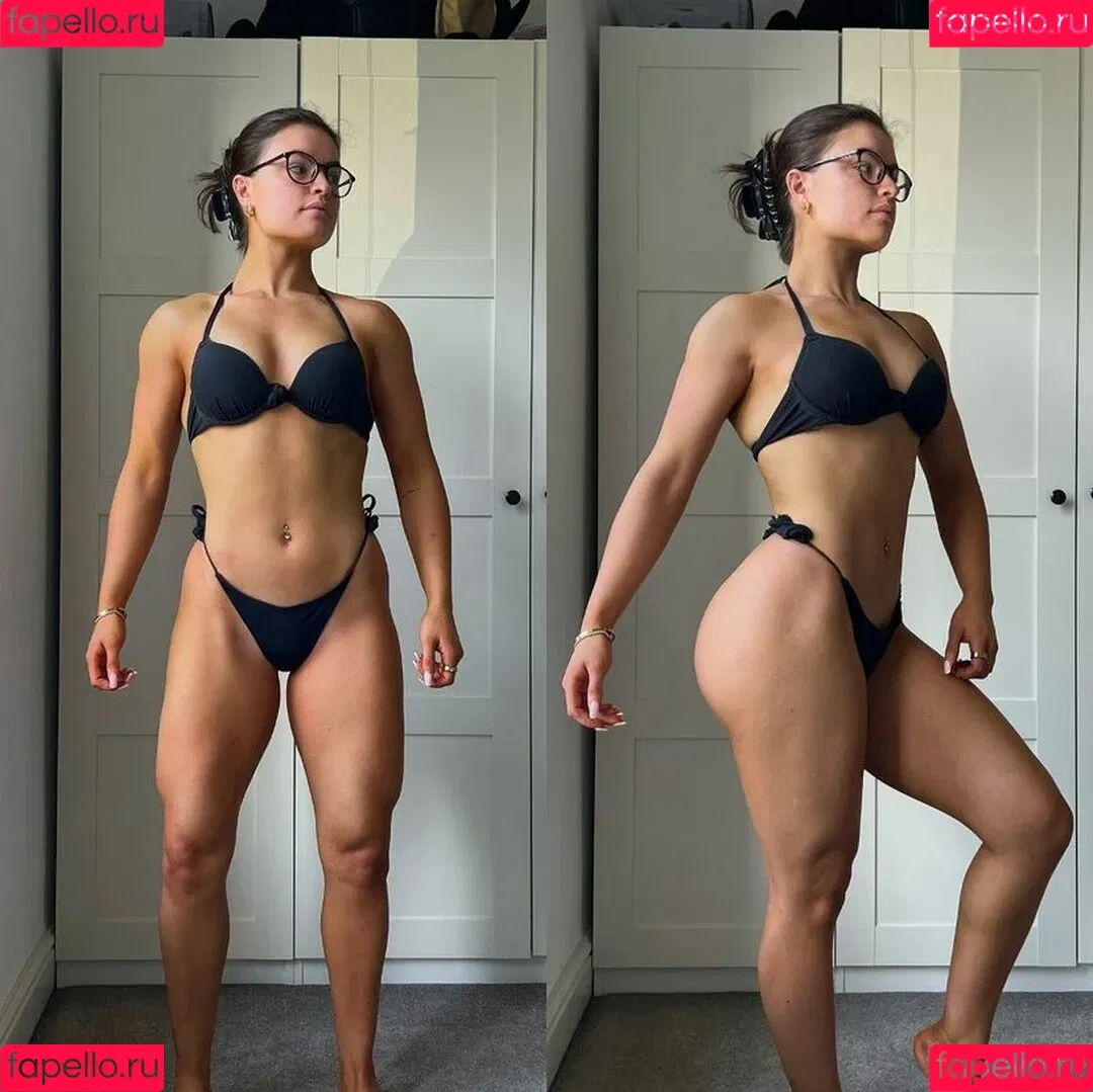 MIA GREEN / mialaurengreen / wetmia Onlyfans Photo Gallery 