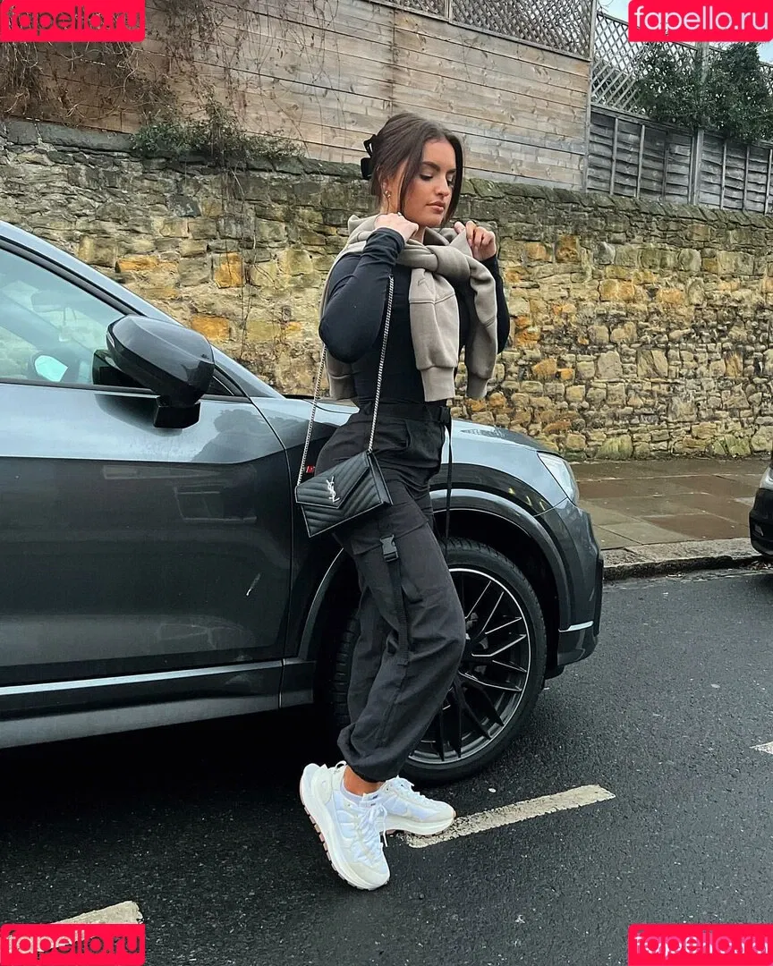 MIA GREEN / mialaurengreen / wetmia Onlyfans Photo Gallery 