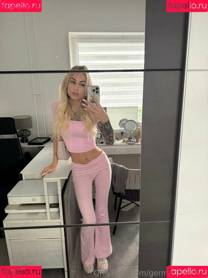 berlinbaddies / germanbaddies Onlyfans Photo Gallery 