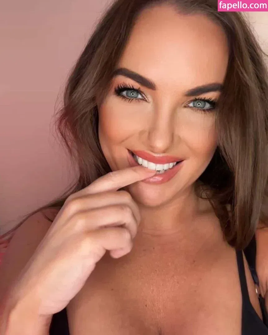 https: / jennynextdoorgirl / thegirlnextdoorr Onlyfans Photo Gallery 