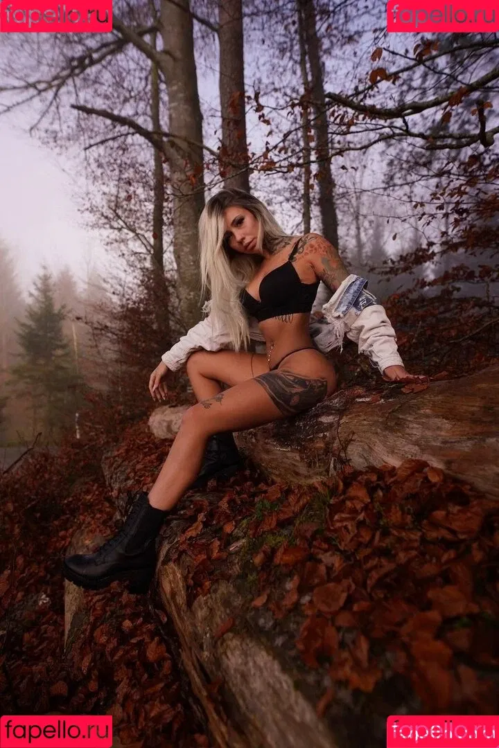 Anne Samanta Schubert / annesamanta / annesamantaa / samimain Onlyfans Photo Gallery 