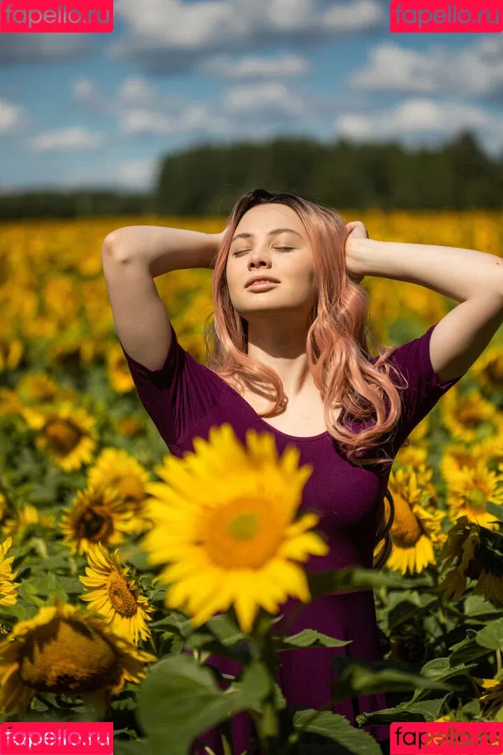 Alexandra Bessonova / sishka / sishka14 Onlyfans Photo Gallery 