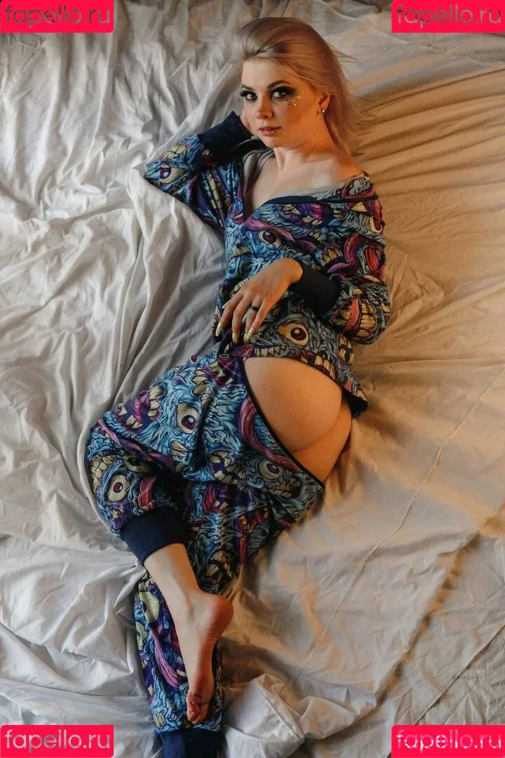 Alexandra Bessonova / sishka / sishka14 Onlyfans Photo Gallery 