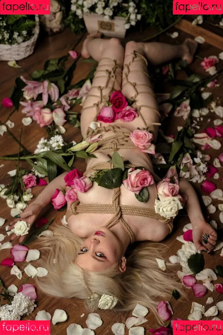 Alexandra Bessonova / sishka / sishka14 Onlyfans Photo Gallery 