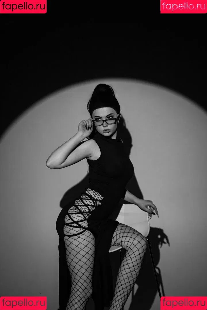 Alexandra Bessonova / sishka / sishka14 Onlyfans Photo Gallery 