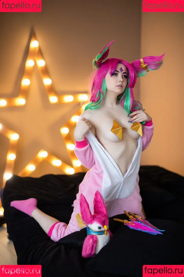 Alexandra Bessonova / sishka / sishka14 Onlyfans Photo Gallery 