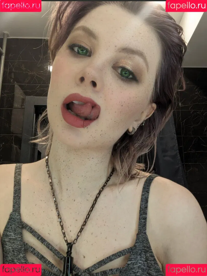 Alexandra Bessonova / sishka / sishka14 Onlyfans Photo Gallery 