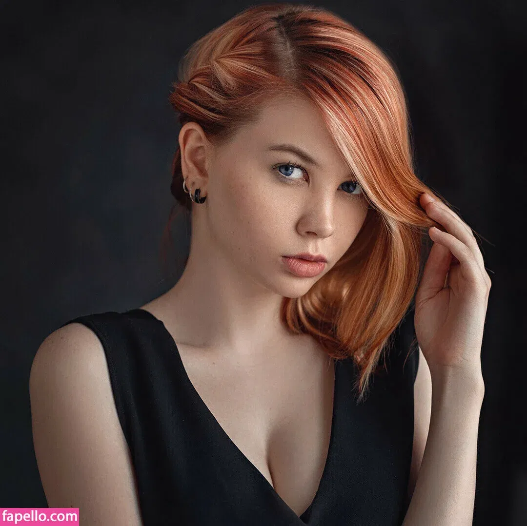 Alexandra Bessonova / sishka / sishka14 Onlyfans Photo Gallery 