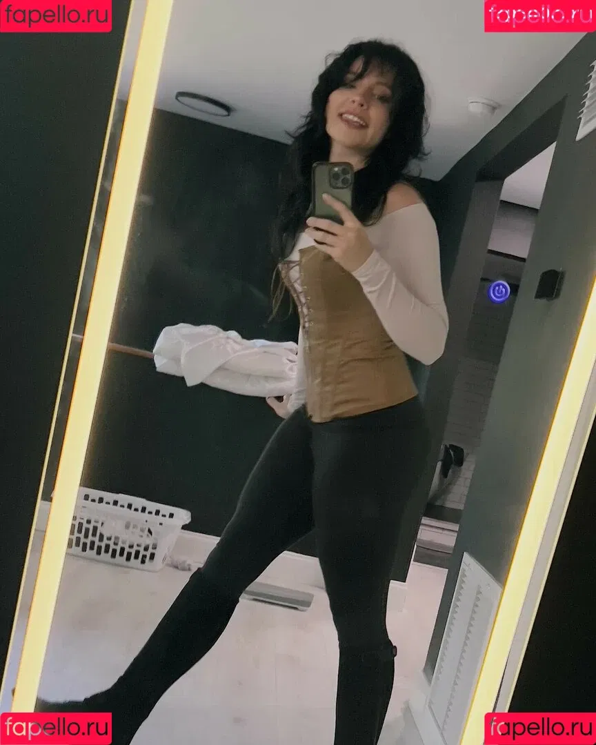 Notsoerudite / not_so_erudite Onlyfans Photo Gallery 