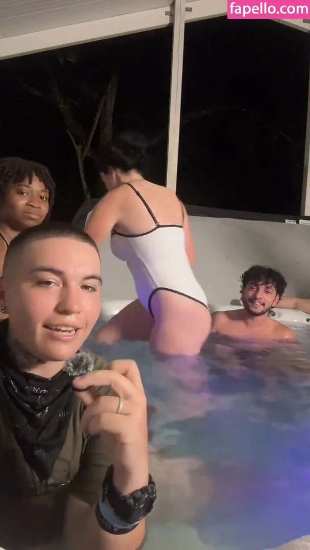 Notsoerudite / not_so_erudite Onlyfans Photo Gallery 