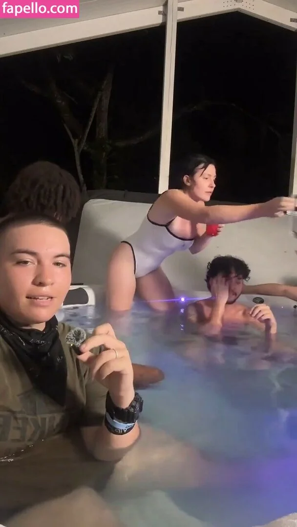 Notsoerudite / not_so_erudite Onlyfans Photo Gallery 