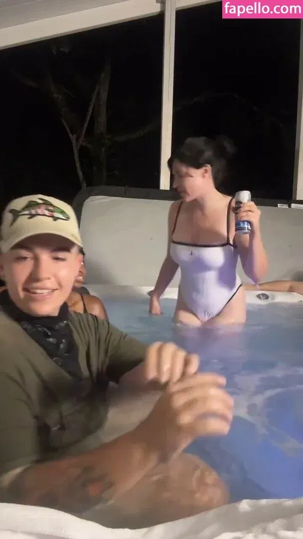 Notsoerudite / not_so_erudite Onlyfans Photo Gallery 