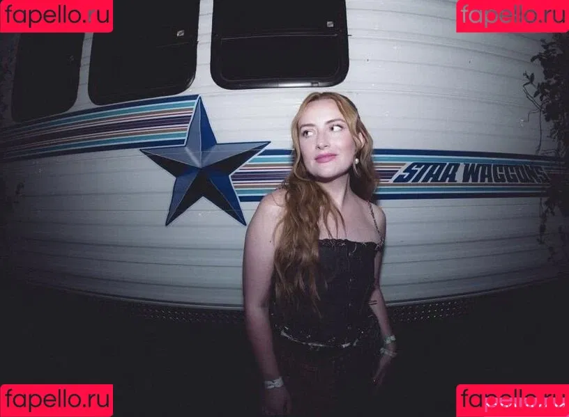 Amelia Dimoldenberg / ameliadimz / emilynudess Onlyfans Photo Gallery 