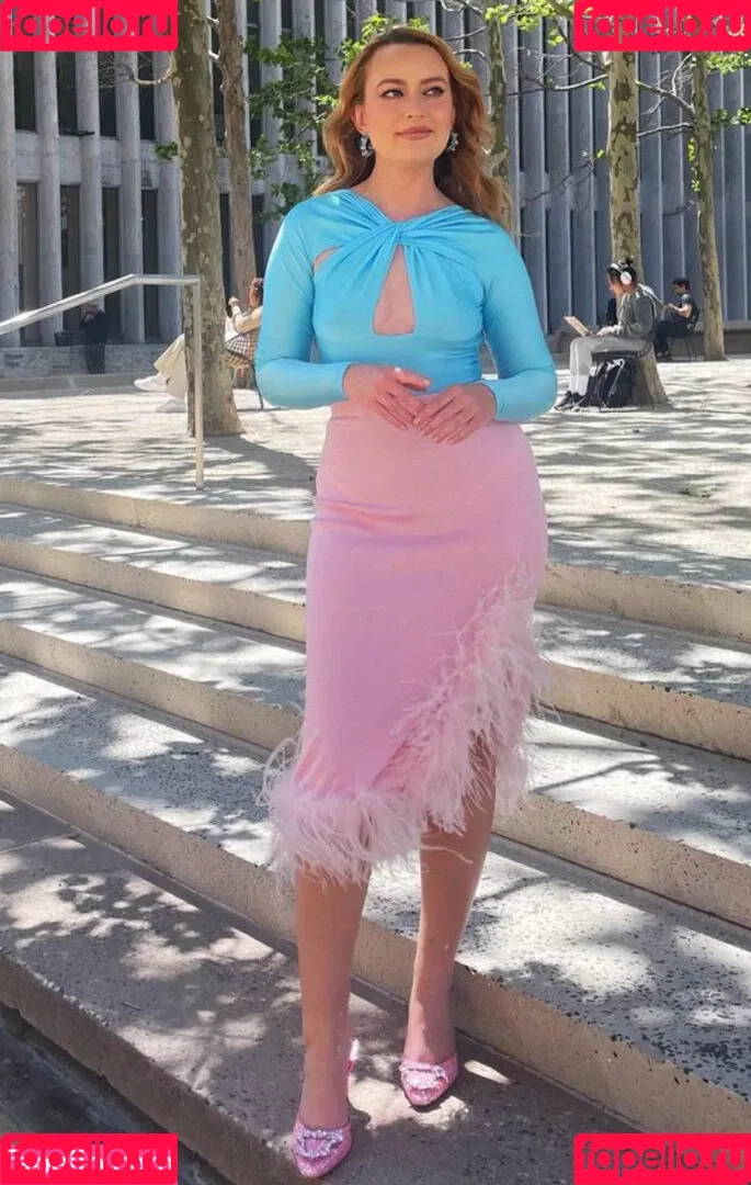 Amelia Dimoldenberg / ameliadimz / emilynudess Onlyfans Photo Gallery 