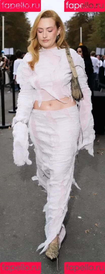 Amelia Dimoldenberg / ameliadimz / emilynudess Onlyfans Photo Gallery 