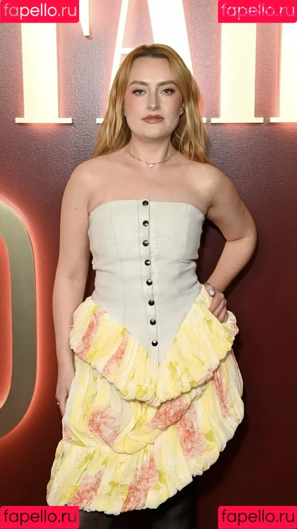 Amelia Dimoldenberg / ameliadimz / emilynudess Onlyfans Photo Gallery 