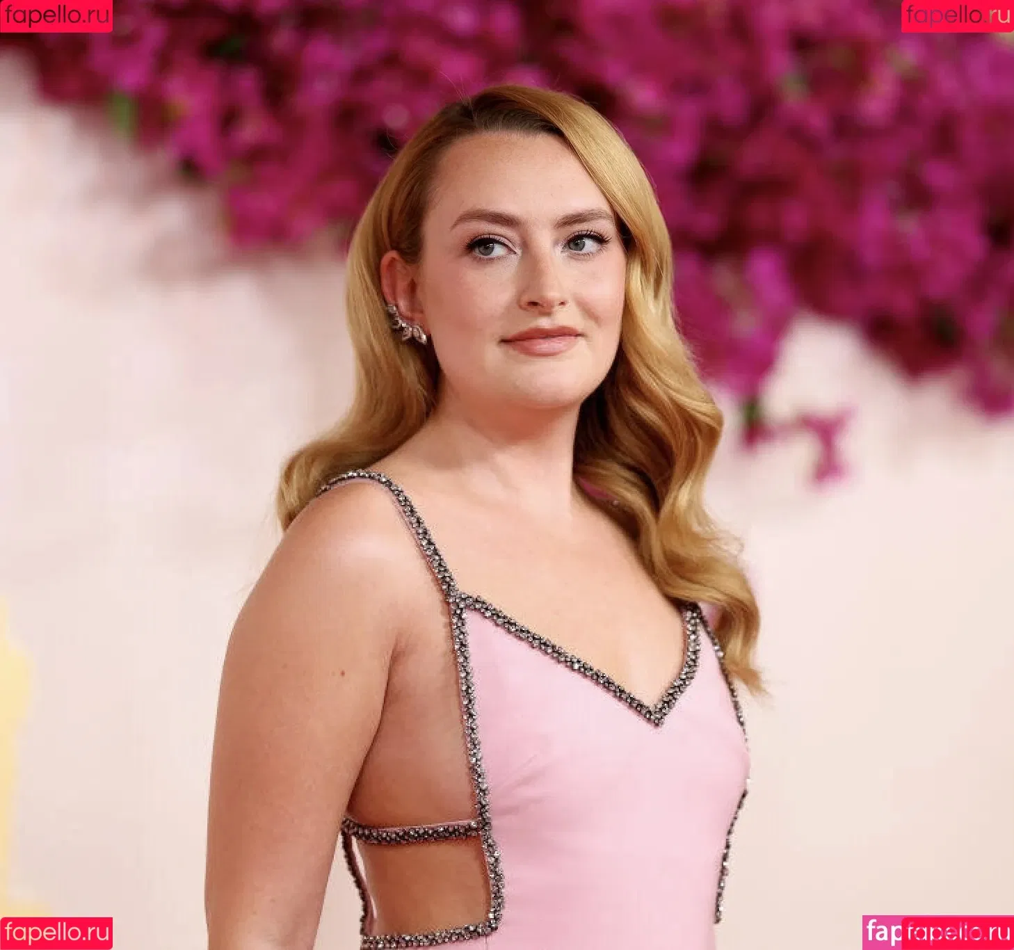 Amelia Dimoldenberg / ameliadimz / emilynudess Onlyfans Photo Gallery 