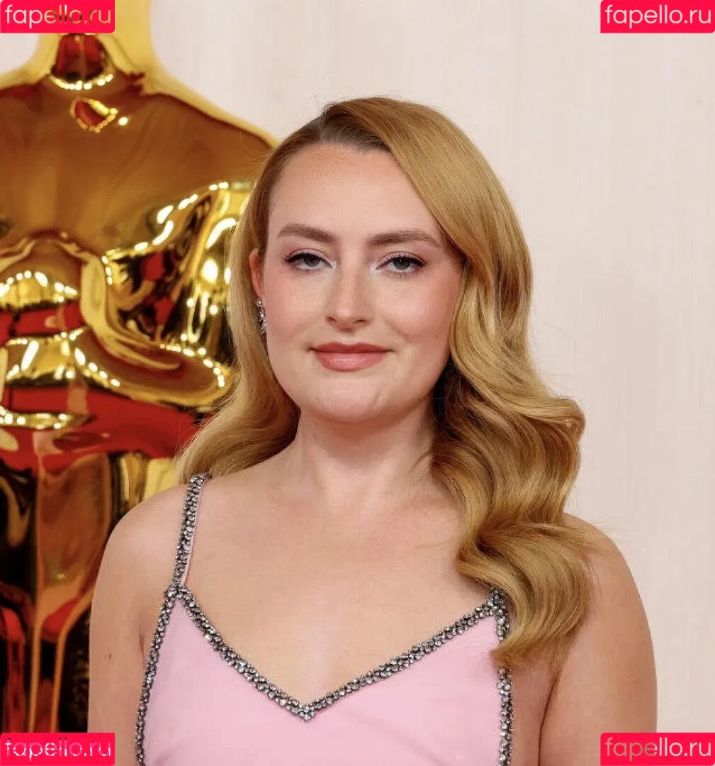 Amelia Dimoldenberg / ameliadimz / emilynudess Onlyfans Photo Gallery 