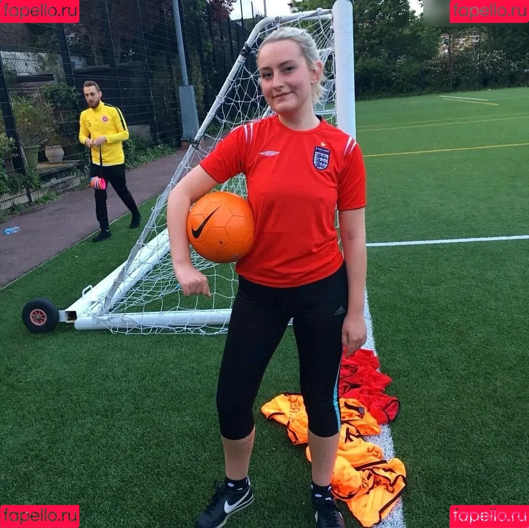 Amelia Dimoldenberg / ameliadimz / emilynudess Onlyfans Photo Gallery 