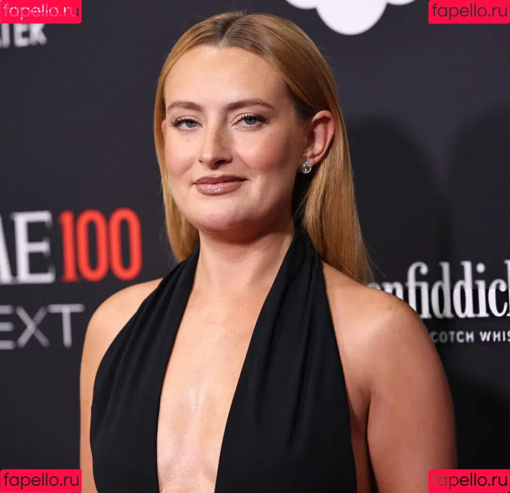 Amelia Dimoldenberg / ameliadimz / emilynudess Onlyfans Photo Gallery 