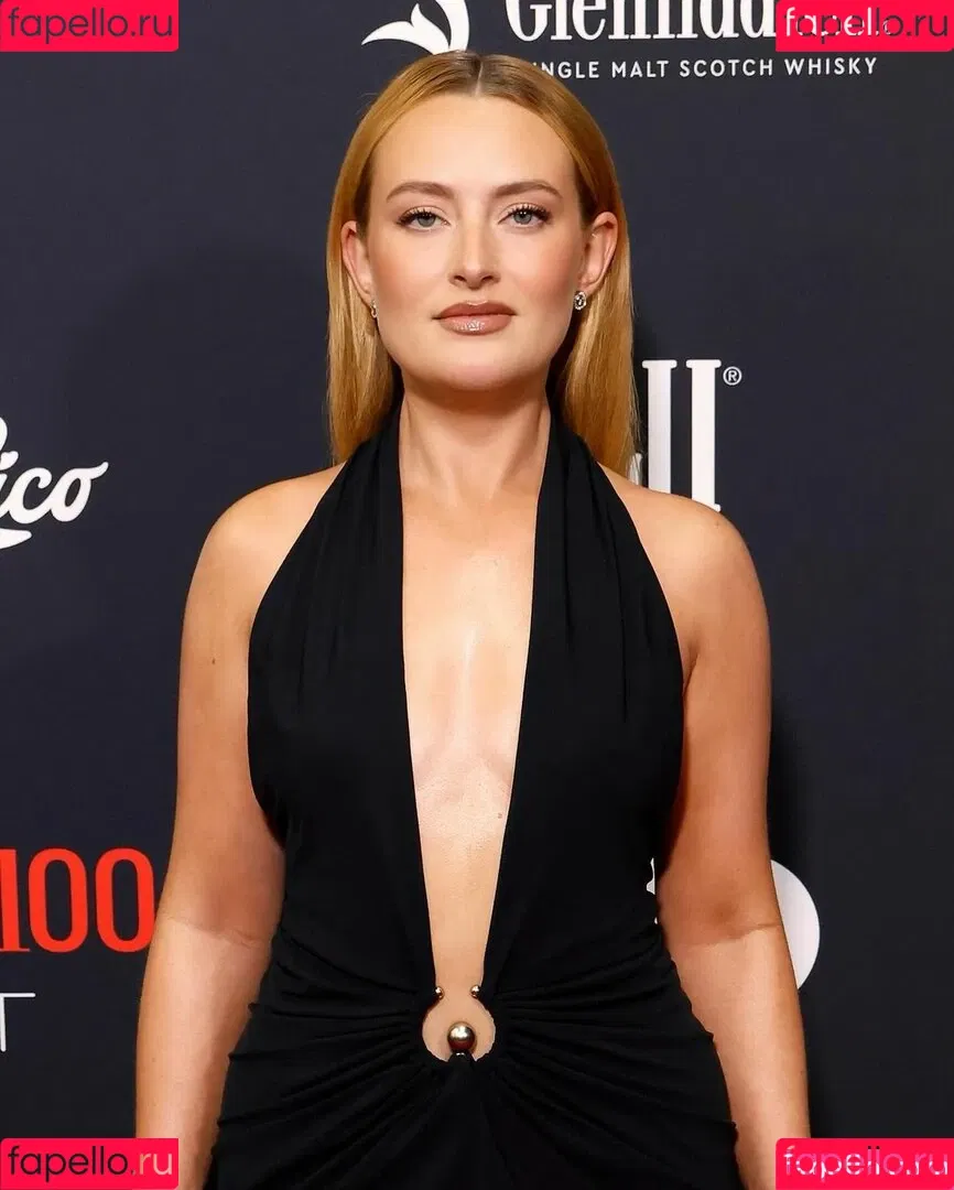 Amelia Dimoldenberg / ameliadimz / emilynudess Onlyfans Photo Gallery 