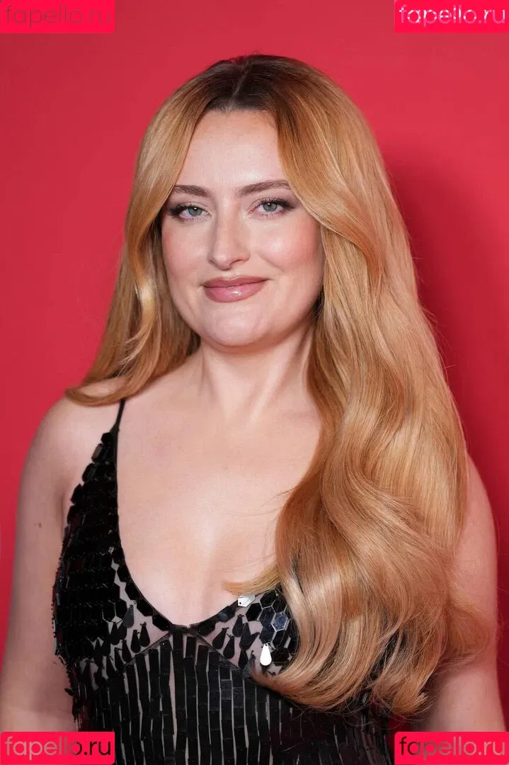 Amelia Dimoldenberg / ameliadimz / emilynudess Onlyfans Photo Gallery 