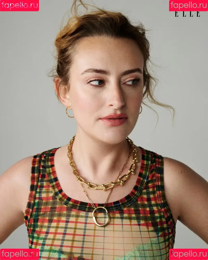 Amelia Dimoldenberg / ameliadimz / emilynudess Onlyfans Photo Gallery 