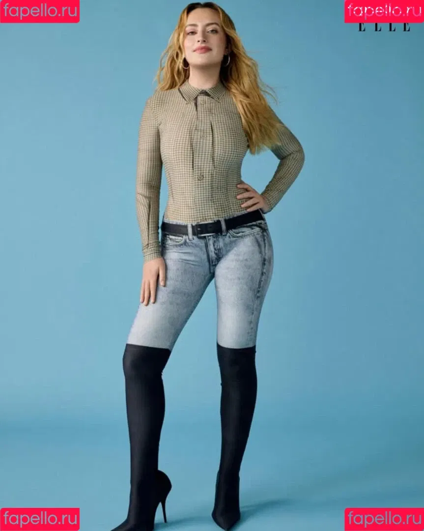 Amelia Dimoldenberg / ameliadimz / emilynudess Onlyfans Photo Gallery 