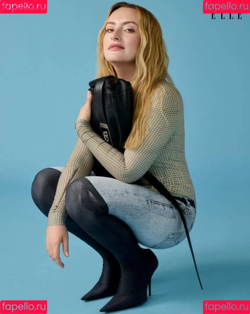 Amelia Dimoldenberg / ameliadimz / emilynudess Onlyfans Photo Gallery 