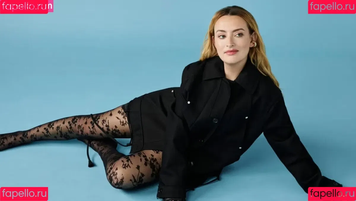 Amelia Dimoldenberg / ameliadimz / emilynudess Onlyfans Photo Gallery 