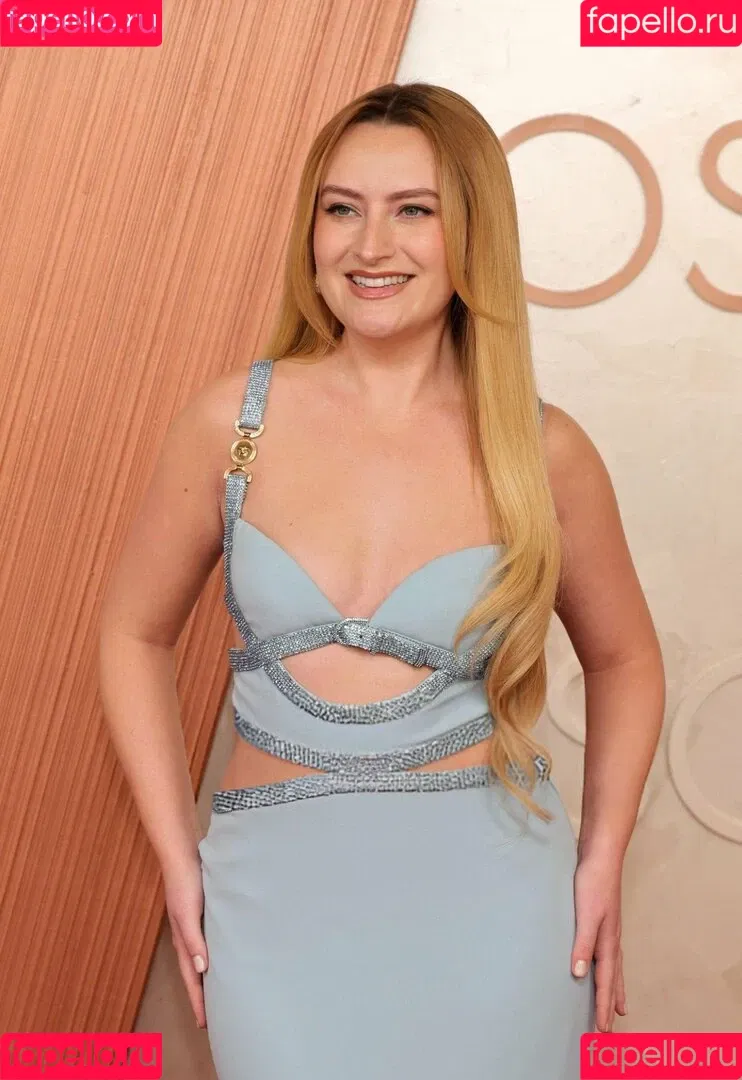 Amelia Dimoldenberg / ameliadimz / emilynudess Onlyfans Photo Gallery 