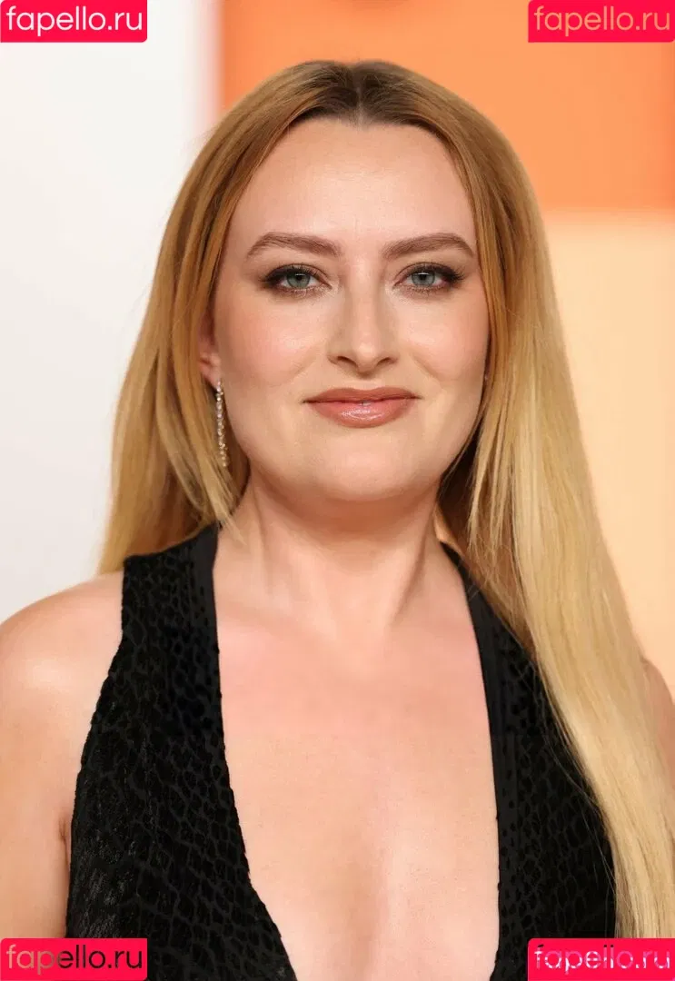 Amelia Dimoldenberg / ameliadimz / emilynudess Onlyfans Photo Gallery 